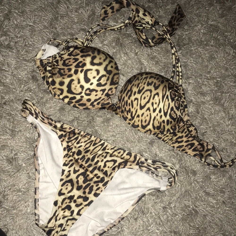BOMBSHELL VS BIKINI SET